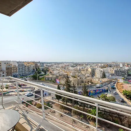 2 Bedroom With Balcony & Panoramic Views Appartement