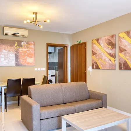 2 Bedroom With Balcony & Panoramic Views Msida