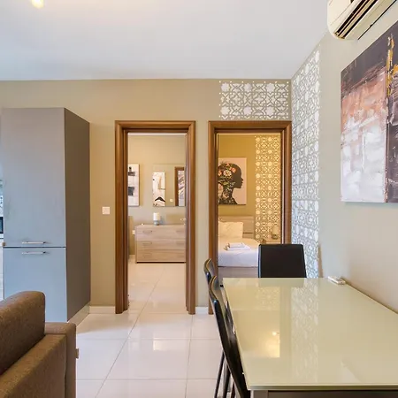 2 Bedroom With Balcony & Panoramic Views