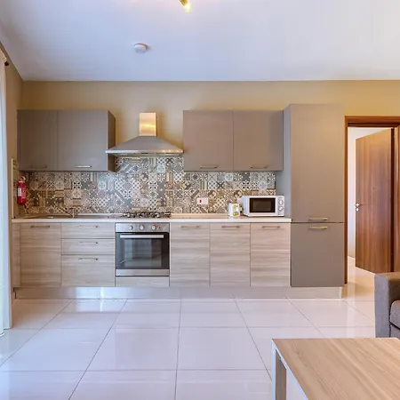 2 Bedroom With Balcony & Panoramic Views